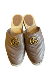 Load image into Gallery viewer, Gucci Nude Spadrilles
