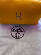 Load image into Gallery viewer, Hermes Bride-a-Brad Cosmetic Case

