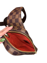 Load image into Gallery viewer, Louis Vuitton Geronimo Leather Crossbody Bag
