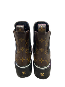 LV Monogram Woman Boots