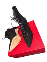 Load image into Gallery viewer, Carolina Herrera Laces Booties
