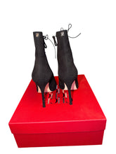 Load image into Gallery viewer, Carolina Herrera Laces Booties
