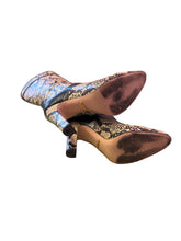 Load image into Gallery viewer, Gucci Black Python Leather Boots
