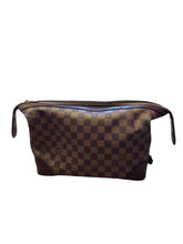 Load image into Gallery viewer, Louis Vuitton Damier Makeup Bag
