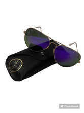 Load image into Gallery viewer, RAY BAN Gold Aviator
