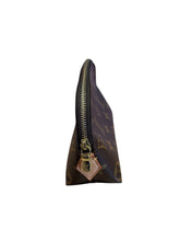 Load image into Gallery viewer, LV Cosmetic Bag Monogram
