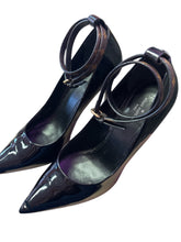 Load image into Gallery viewer, LV Black Pointed Heels
