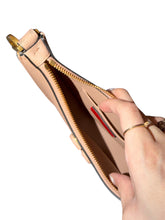 Load image into Gallery viewer, Valentino Garavani Mini VLogo Pink
