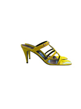 Load image into Gallery viewer, Gucci GG Horbebit Heels
