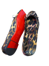 Load image into Gallery viewer, Christian Louboutin Mamadrague Flats
