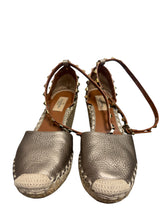 Load image into Gallery viewer, Valentino Rockstud Espadrille Wedges
