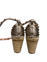 Load image into Gallery viewer, Valentino Rockstud Espadrille Wedges
