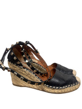 Load image into Gallery viewer, Valentino Rockstud Espadrilles Wedges
