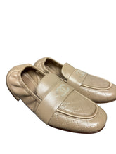 Load image into Gallery viewer, Chanel Lambskin Nude Loafers
