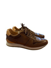 Load image into Gallery viewer, Louis Vuitton Low Trainers Brown
