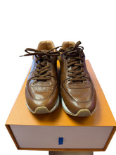 Load image into Gallery viewer, Louis Vuitton Low Trainers Brown
