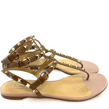 Load image into Gallery viewer, Valentino Garavani Rockstud Thong Sandals
