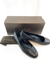 Load image into Gallery viewer, Gucci Microguccissima Ballerina Flats
