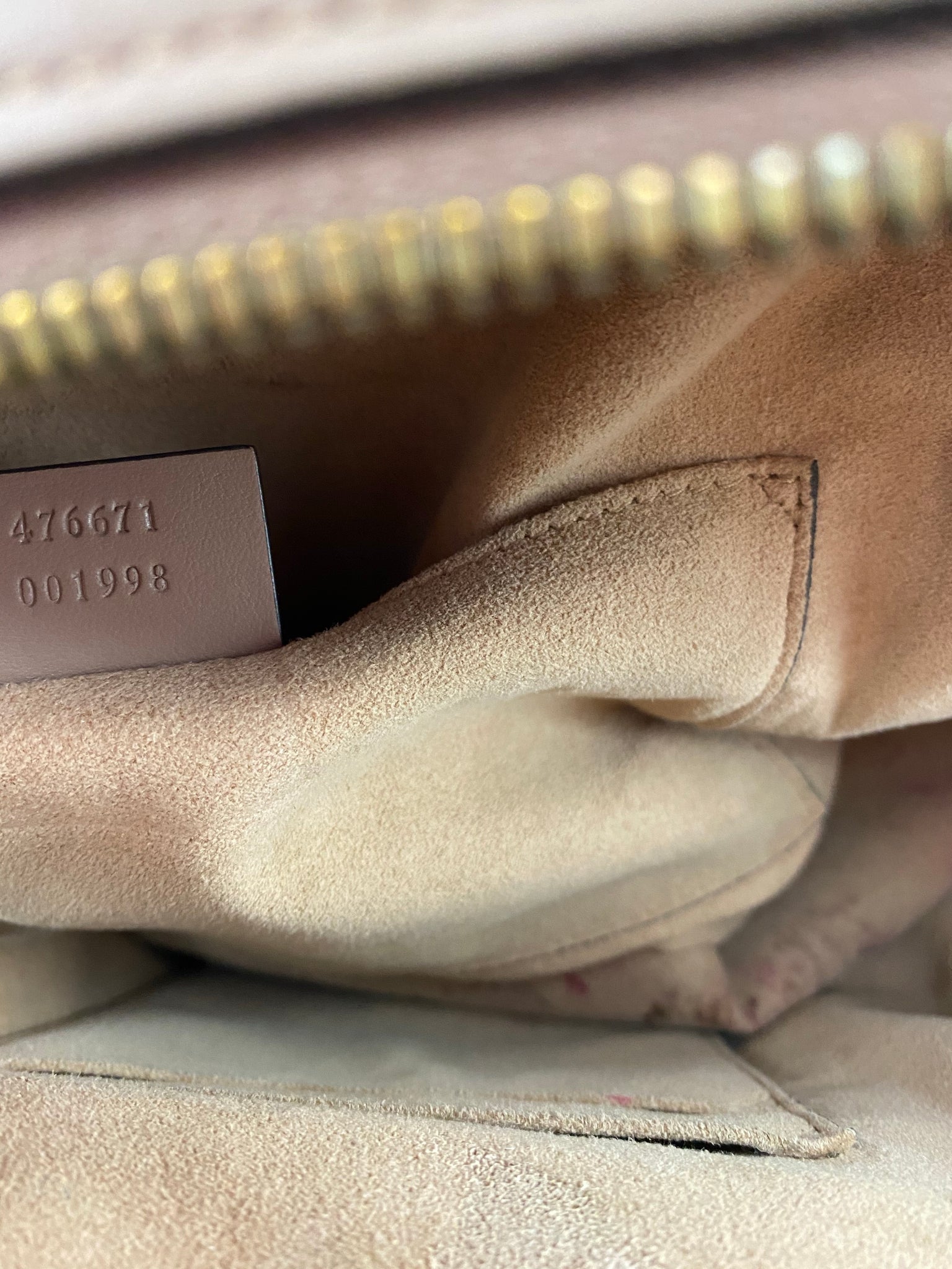 Gucci 476671 001998 GG Marmont Women's Beige Matelasse Leather