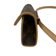 Load image into Gallery viewer, Louis Vuitton Florentine Belt Pochett
