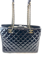 Load image into Gallery viewer, Chanel Black Patent Leather Quilted Shoulderbag
