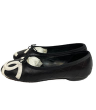 Load image into Gallery viewer, Chanel Black and White Ballerina Flats
