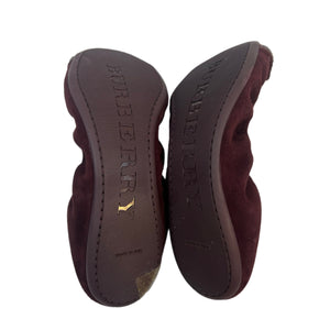 Burberry Flats wine