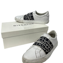 Load image into Gallery viewer, Givenchy Mens Sneakers
