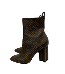 Louis Vuitton Patent Nano Monogram Silhouette Ankle Boots – thankunext.us