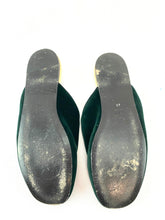 Load image into Gallery viewer, Gucci Mules Green Velluto
