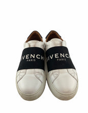 Load image into Gallery viewer, Givenchy Sneakers
