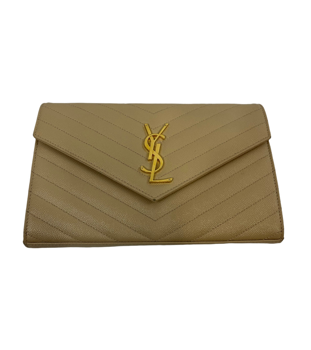 YSL MATELASSÉ ENVELOPE CHAIN WALLET IN GRAIN DE POUDRE EMBOSSED LEATHER