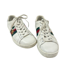 Load image into Gallery viewer, Gucci Bee Sneaker
