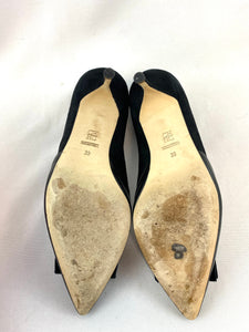 Carolina Herrera Black Pumps