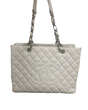 Load image into Gallery viewer, Chanel Grand shopping tote
