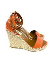 Load image into Gallery viewer, Valentino Garavani Rockstud Wedges Orange
