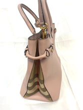 Load image into Gallery viewer, Burberry pink handbag/ Crossbody
