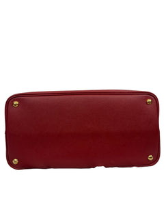 Prada red saffiano Cuir Handbag