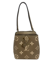 Load image into Gallery viewer, Louis Vuitton NéoNoé MM Bicolor Bucketbag
