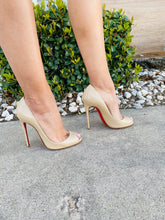 Load image into Gallery viewer, Christian Louboutin Youpi Pumps
