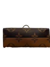 Load image into Gallery viewer, Louis Vuitton On the go GM Tote
