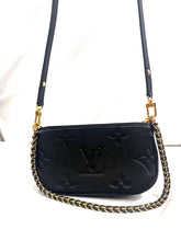 Load image into Gallery viewer, Louis Vuitton Multi Pochette Accessoires Monogram Empreinte Giant
